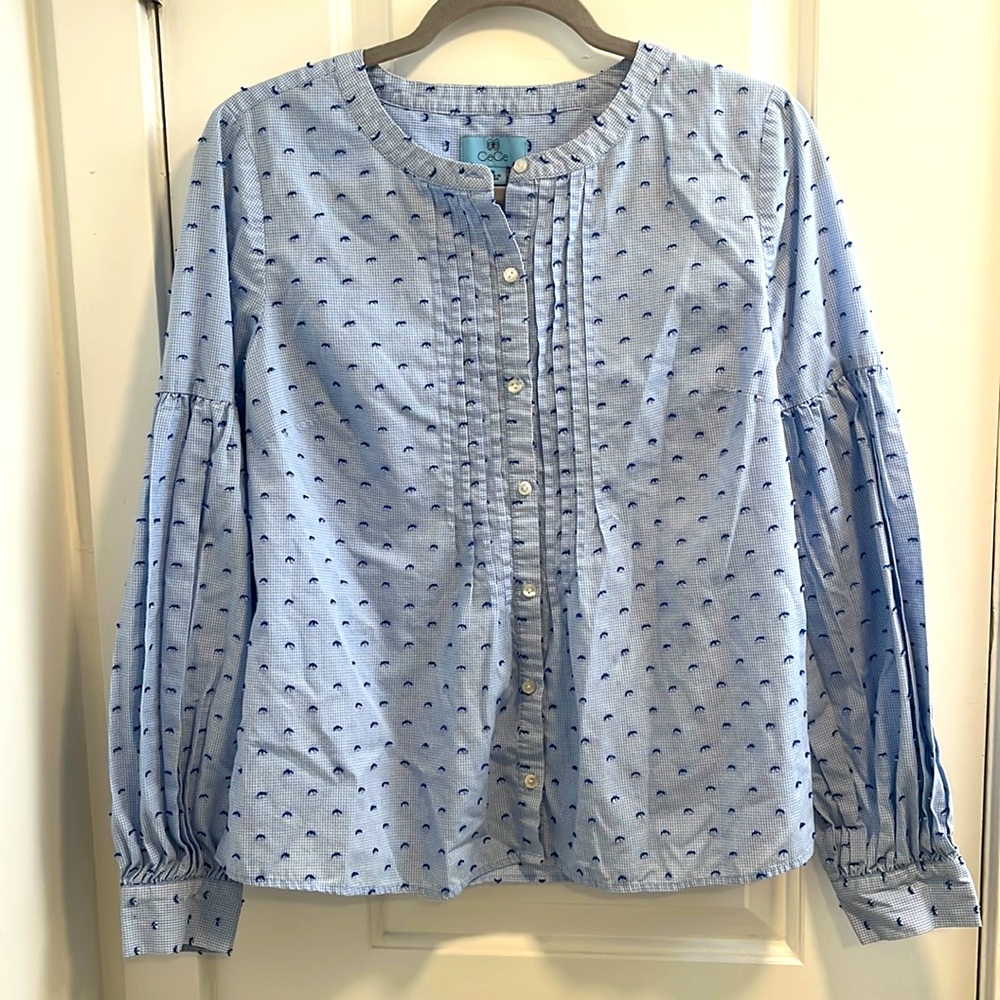 Size medium blue gingham button up with beautiful detail and design